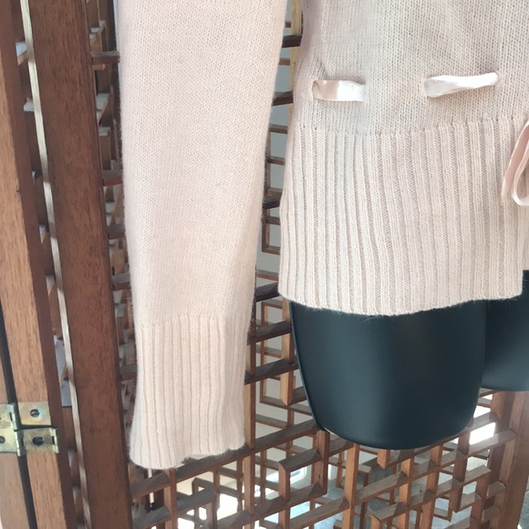 Xhilaration peach sweater with ribbon. Size L - Picture 4 of 5